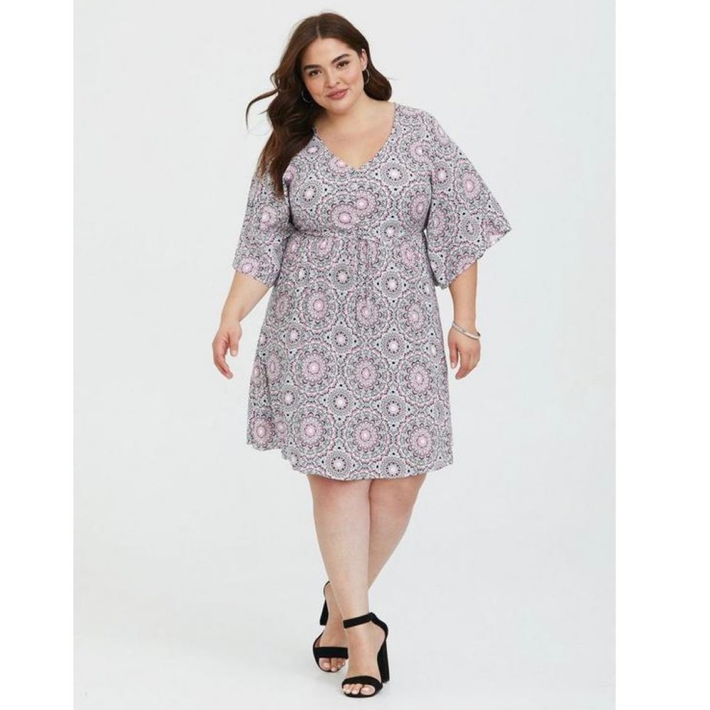 Torrid Women's Mini Challis Skater Dress Size 1x Crisscross Back Tie Waist